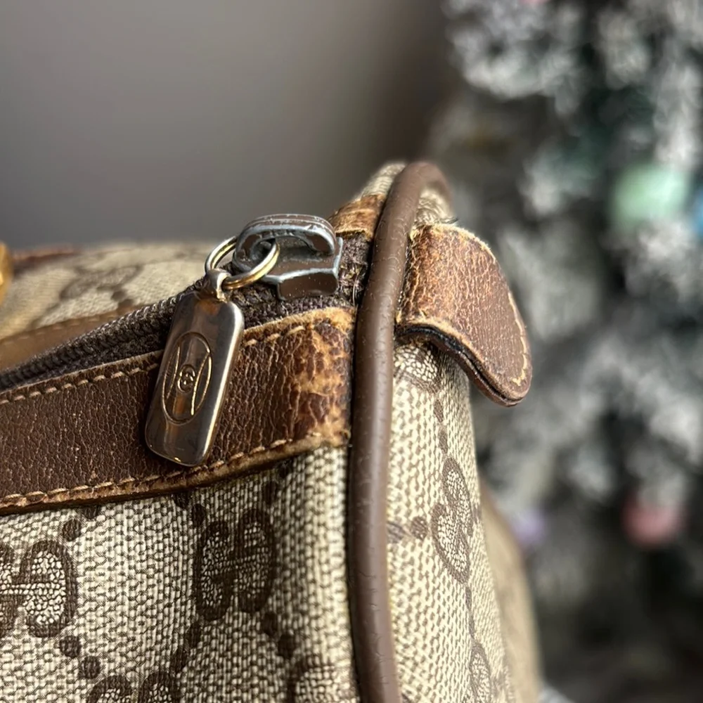 Gucci Brown Monogram Handbag - Picture 3 of 15